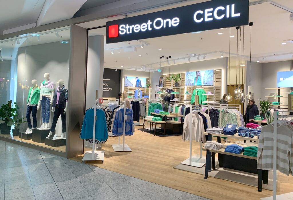 Street One - Cecil